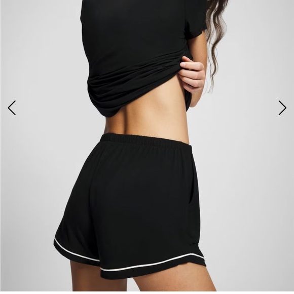 Soma COOL NIGHTS
Solid Piped Pajama Shorts - Picture 2 of 5